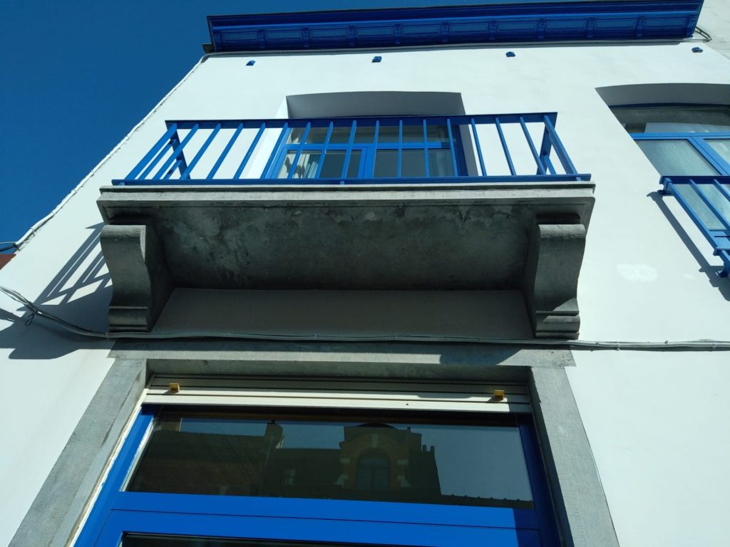 Reparation balcon pierre bleue