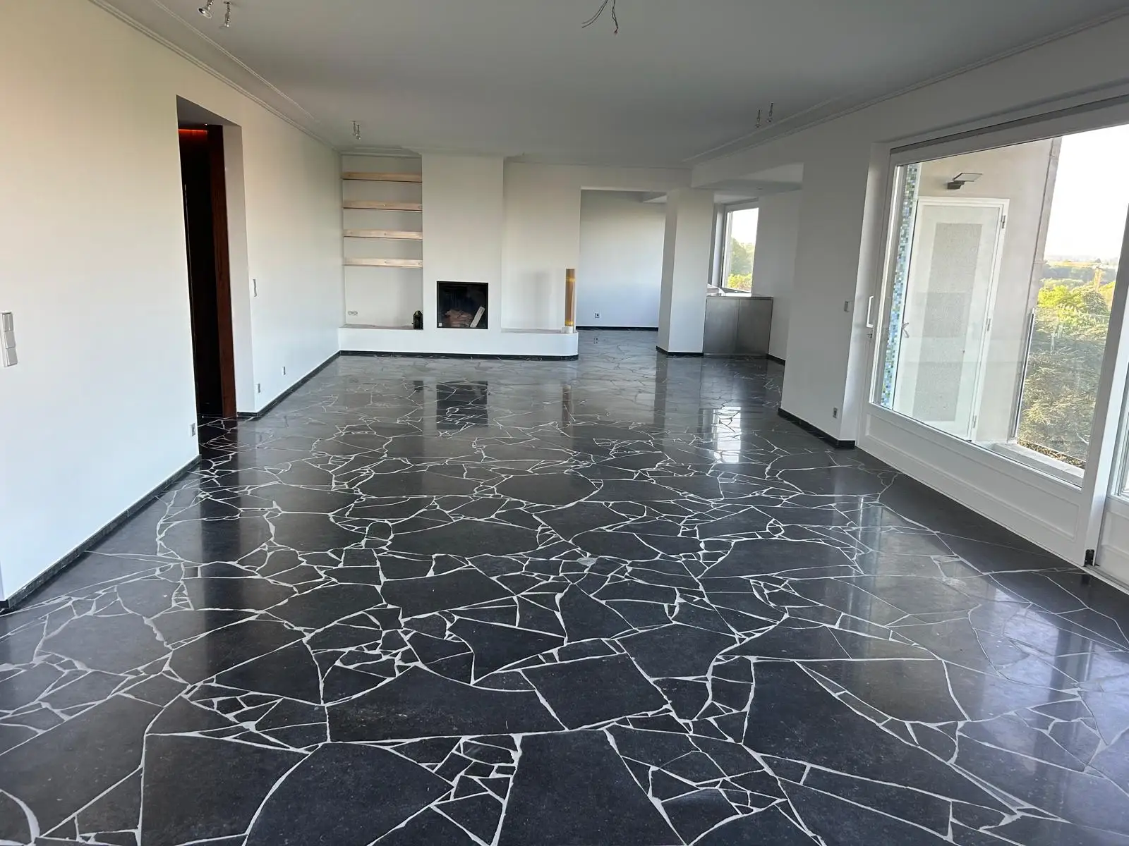 cassons pierre bleue belgique noir poli brillant