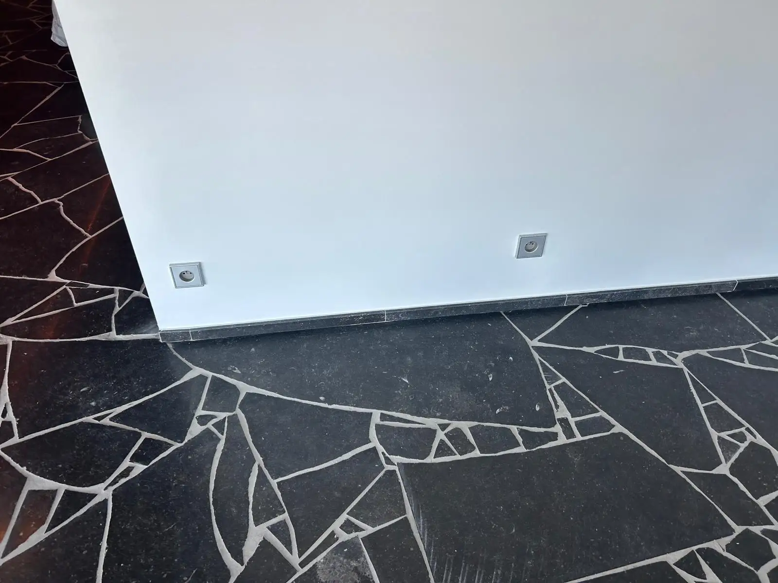 cassons pierre bleue belgique noir poli brillant